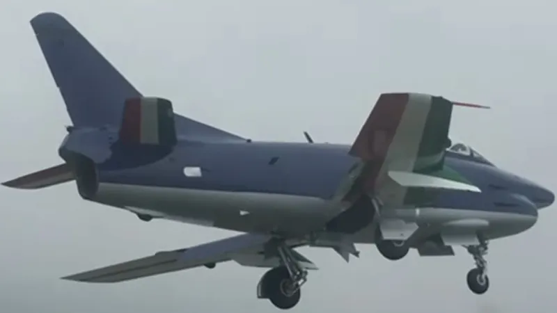 Este avião da Fiat voltou a voar após 28 anos e tem força de 20 Ram 3500