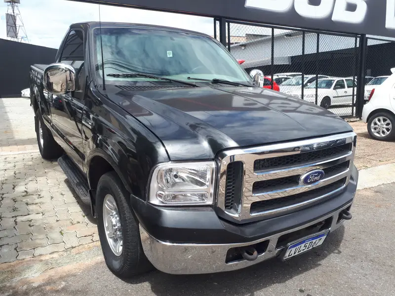Ford F-250 XLT 4x2 3.9 (Cab Simples)
