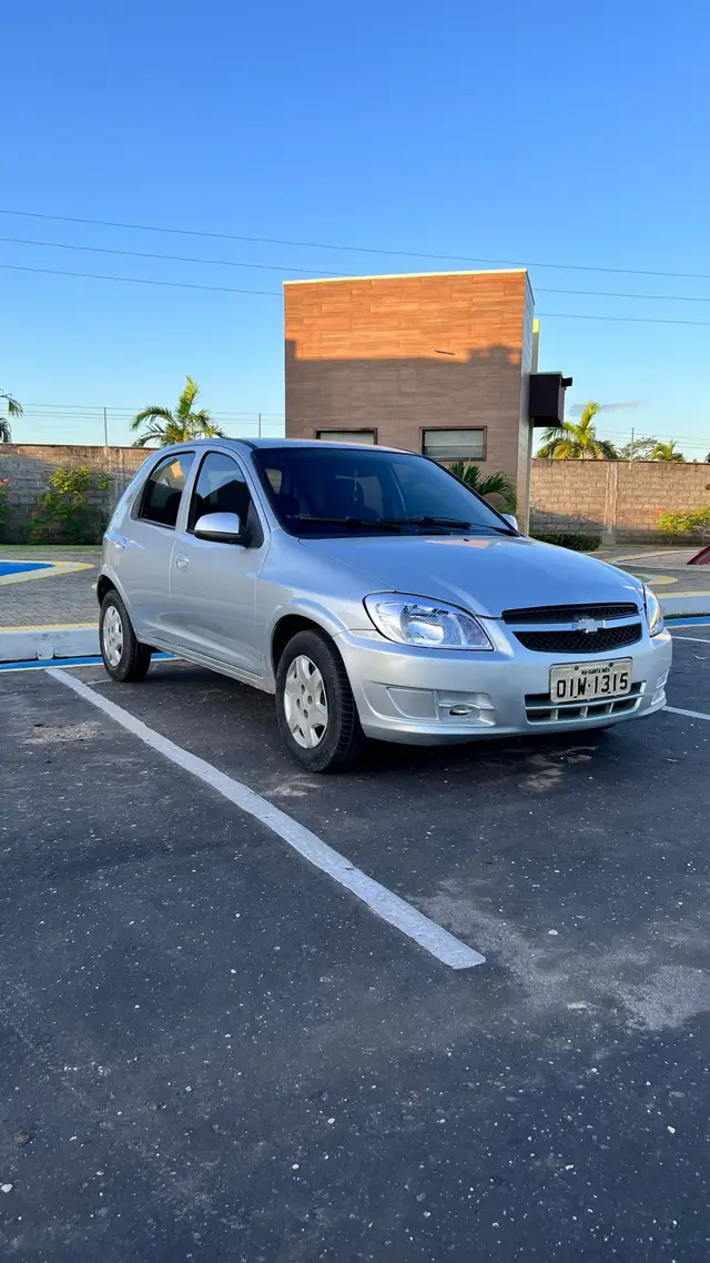 Carro Chevrolet Celta 2013 LT 1.0 (Flex)