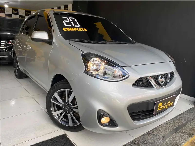 Nissan March 1.6 16V SL CVT (Flex)