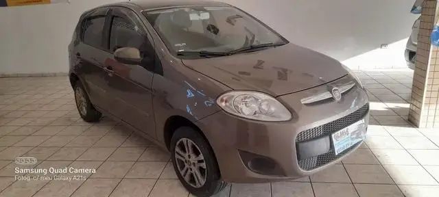 Carro Fiat Palio 2015 Attractive 1.0 Evo (Flex)