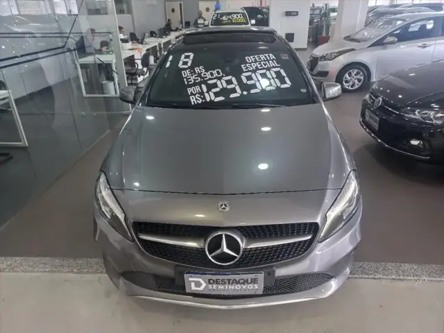 Carro Mercedes-Benz A 200 2018 200 1.6 Turbo FlexFuel DCT