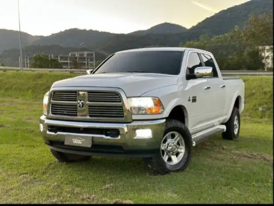 Carro RAM 2500 2012 Ram QC 2500 6.7 4X4 Laramie