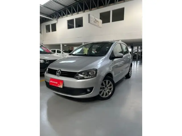Carro Volkswagen Fox 2013 1.0 VHT (Flex) 2p