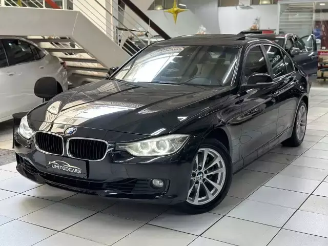 Carro BMW 328i 2013 328i Luxury (Aut)