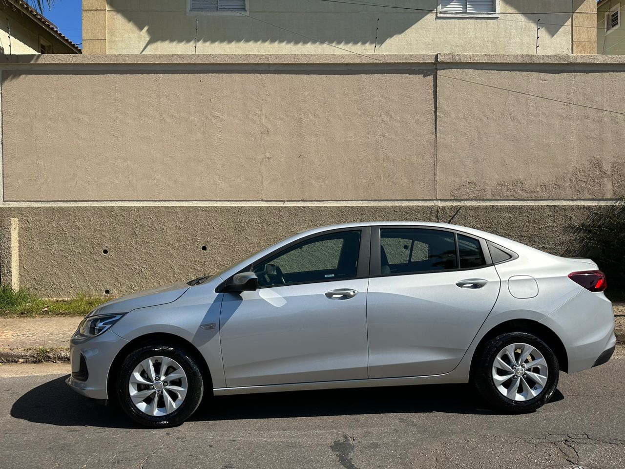 Chevrolet Onix Plus