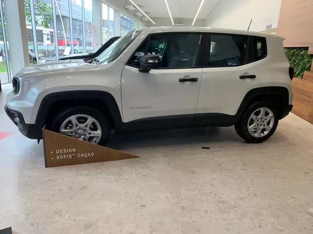 Carro Jeep Renegade 2023 T270 1.3 Turbo 4x2