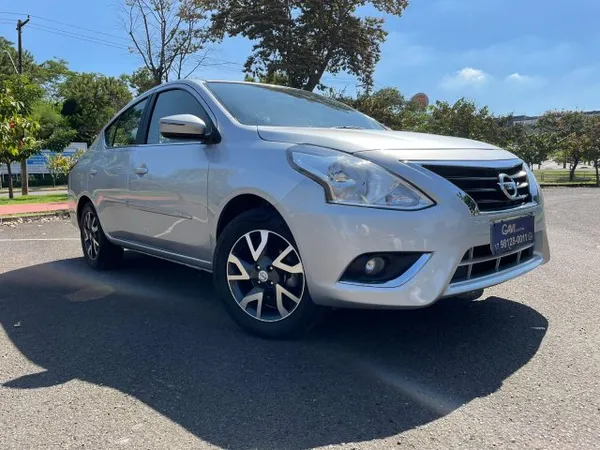  Nissan Versa 2016 en Ribeirão Preto - Usado y Usado