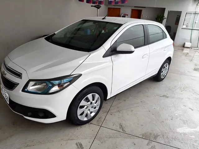 Carro Chevrolet Onix 2013 1.4 LT SPE/4