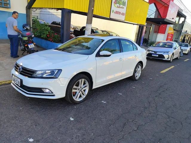 Carro Volkswagen Jetta 2016 2.0 TSI Highline DSG