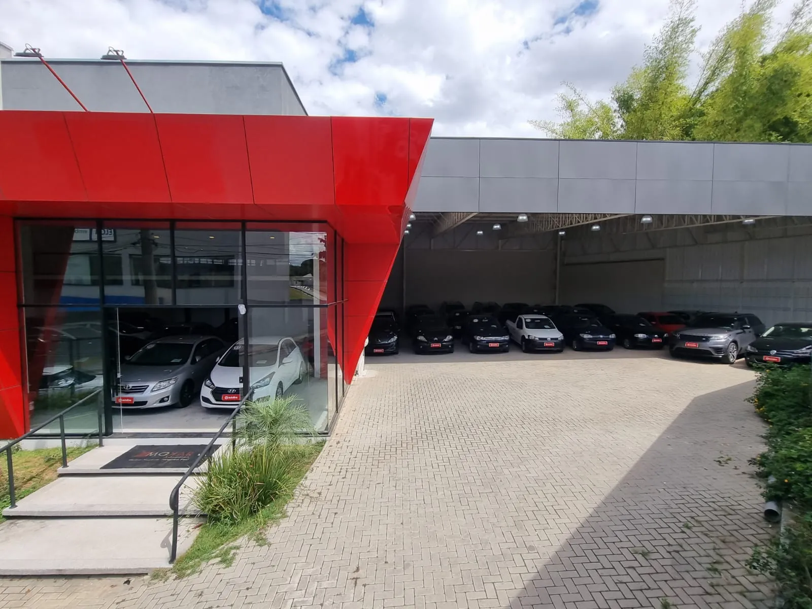 Fachada da loja MOKAR AUTOMOVEIS - São José dos Campos - SP