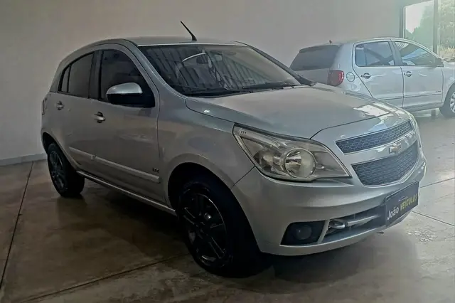 Carro Chevrolet Agile 2010 LTZ 1.4 8V (Flex)