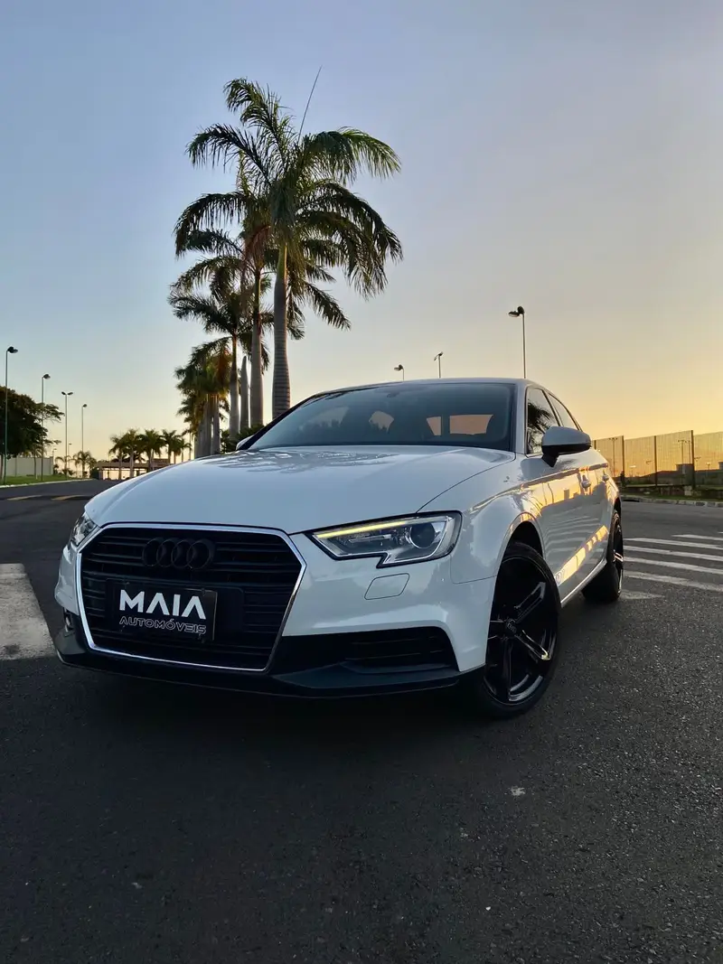 Audi A3 1.4 TFSI Ambiente Tiptronic (Flex)