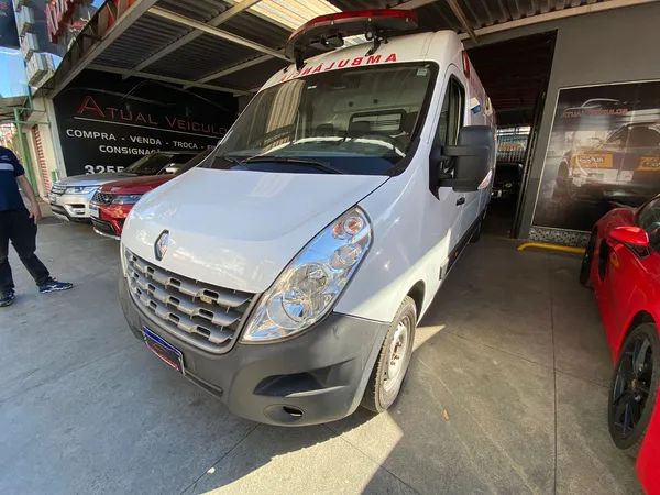 Van renault shop master 2015 olx