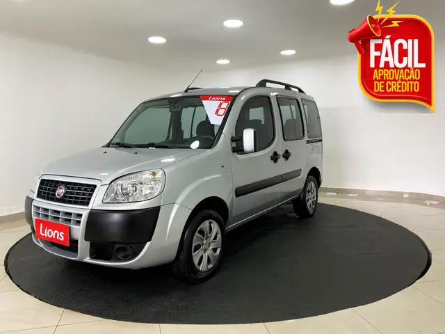 Carro Fiat Doblò 2018 Essence 1.8 5L (Flex)