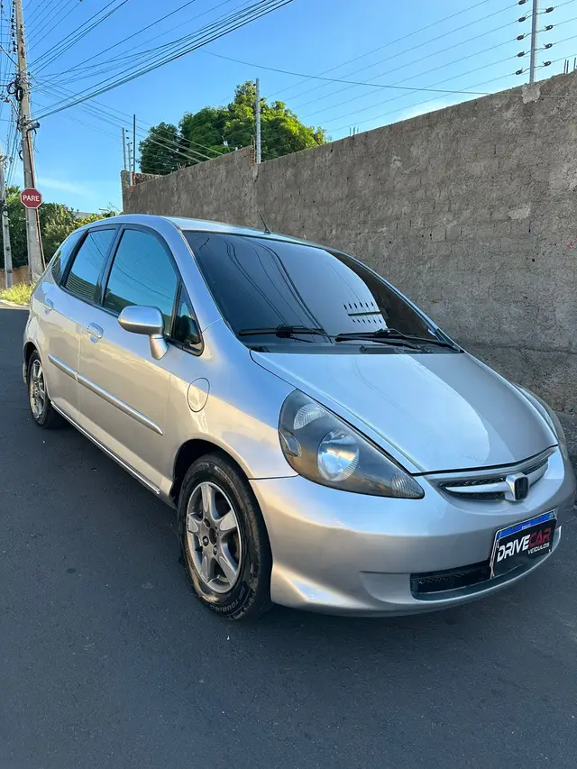 Carro Honda Fit 2008 LX 1.4