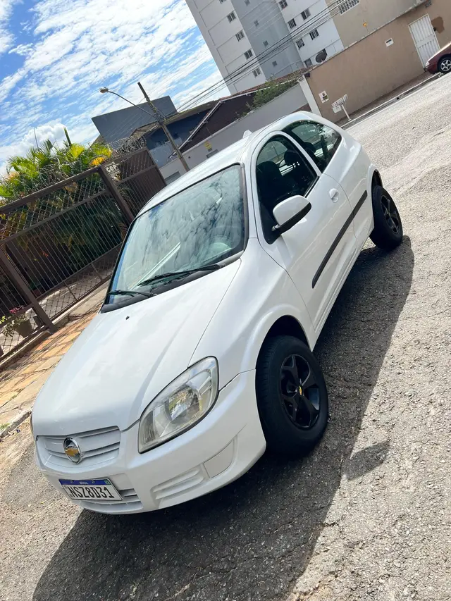Carro Chevrolet Celta 2011 Life 1.0 VHCE (Flex) 2p