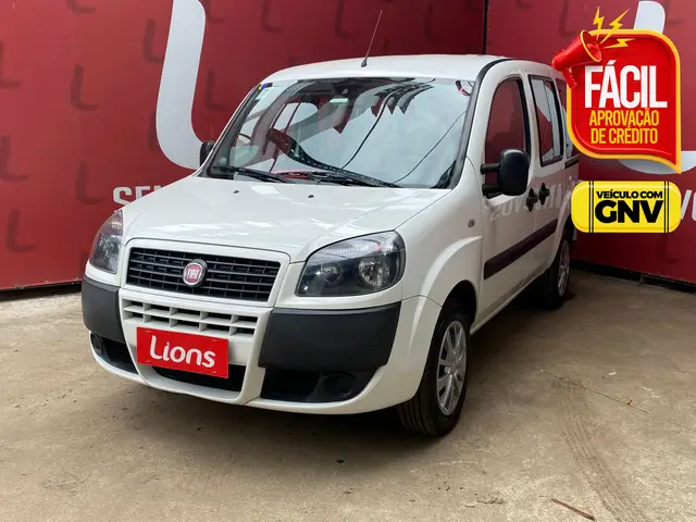 Carro Fiat Doblò 2020 Essence 1.8 16V (Flex)