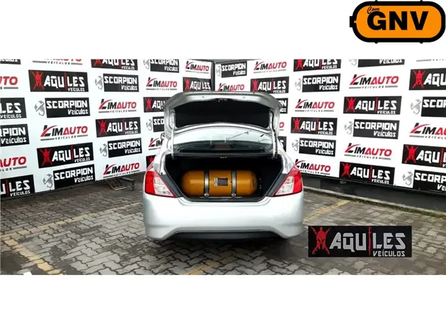 Carro Nissan Versa 2018 1.0 12V S (Flex)