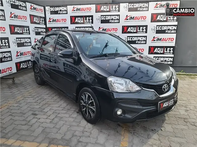Carro Toyota Etios Sedan 2019 Platinum 1.5 (Aut) (Flex)