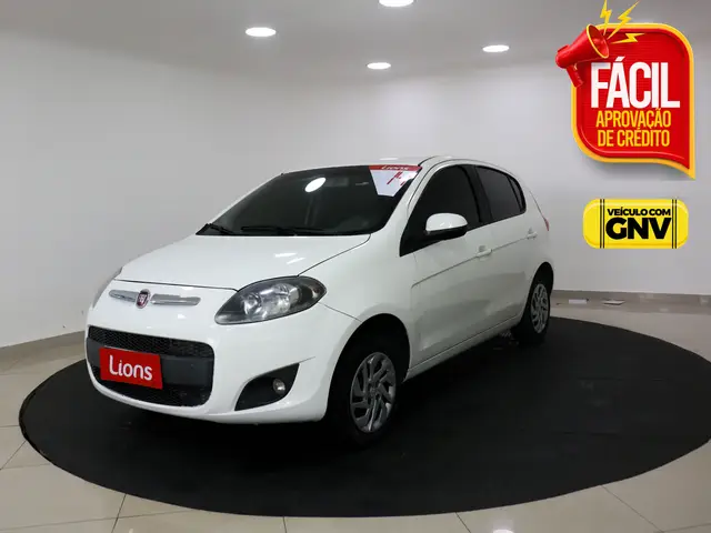 Carro Fiat Palio 2014 Attractive 1.0 8V (Flex)