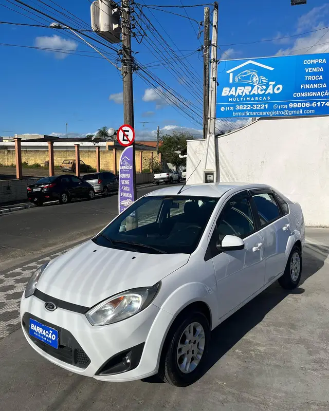 Carro Ford Fiesta Sedan 2013 SE 1.6 Rocam (Flex)