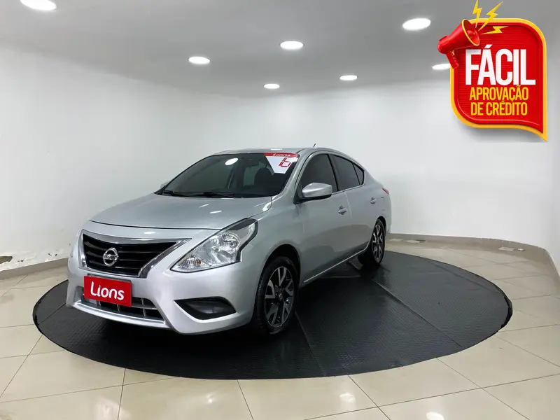 Nissan Versa 1.6 16V Unique (Flex)