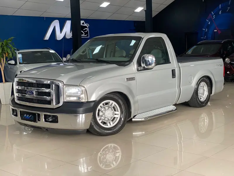 Ford F-250 XLT 4x2 3.9 (Cab Dupla)