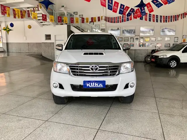 Carro Toyota Hilux Cabine Dupla 2015 Hilux 3.0 TDI 4x4 CD SRV Top (Aut)
