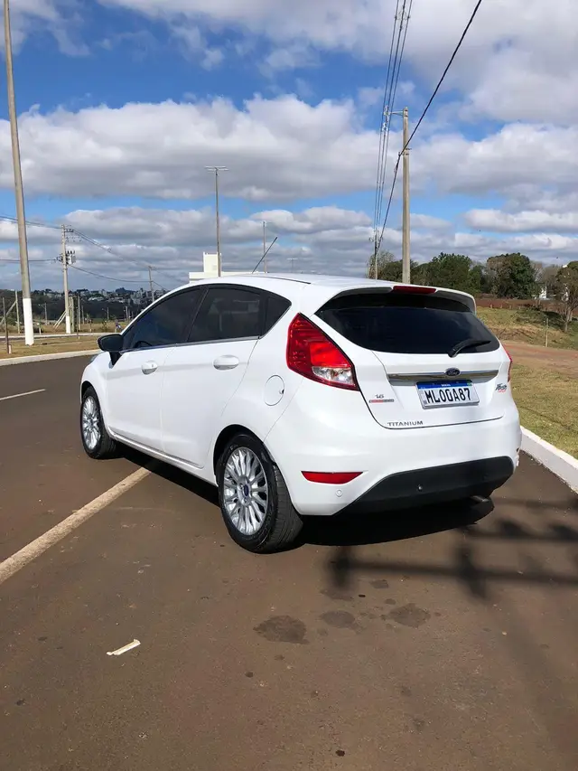 Carro Ford New Fiesta Hatch 2014 New Fiesta Titanium 1.6 16V PowerShift