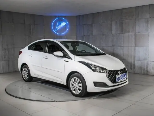 Carro Hyundai HB20S 2019 1.0 Comfort Plus (Flex)