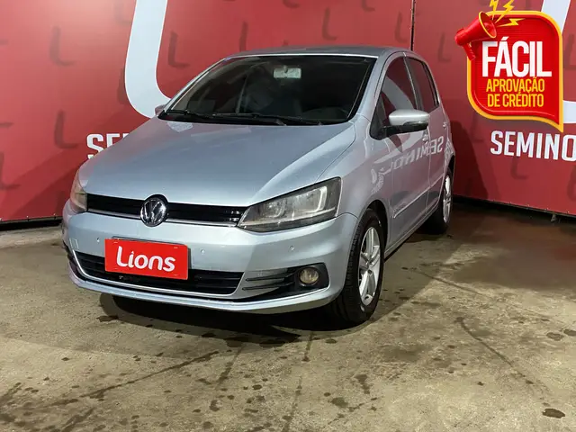 Carro Volkswagen Fox 2015 Comfortline 1.6 MSI (Flex)