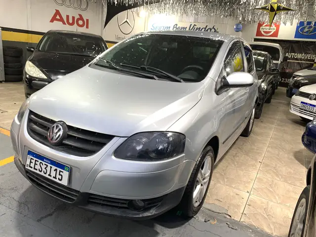 Carro Volkswagen Fox 2009 Plus 1.0 8V (Flex)