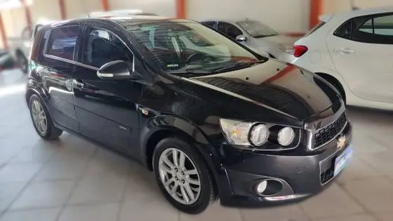 Carro Chevrolet Sonic 2014 Hatch LTZ 1.6 (Aut)