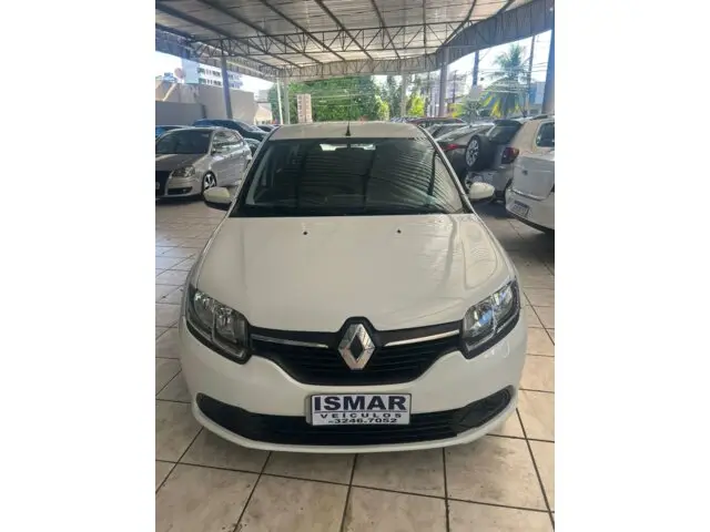 Renault Logan Expression 1.6 16V SCe (Flex)