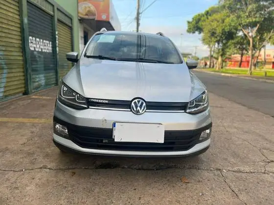 Carro Volkswagen CrossFox 2018 1.6 16v MSI (Flex)