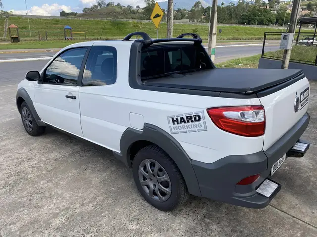 Carro Fiat Strada 2020 Hard Working 1.4 (Flex) (Cabine Dupla)