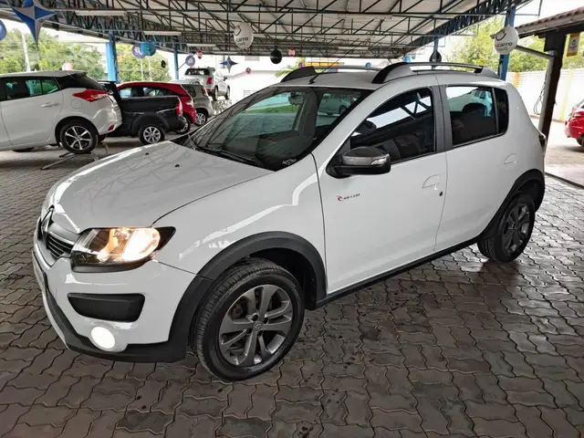 Carro Renault Sandero Stepway 2016 Rip Curl 1.6 8V Easy-R (Flex)