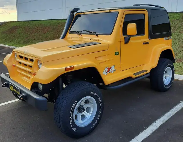 Carro Troller T4 2004 4x4 2.8 Turbo (teto rígido)