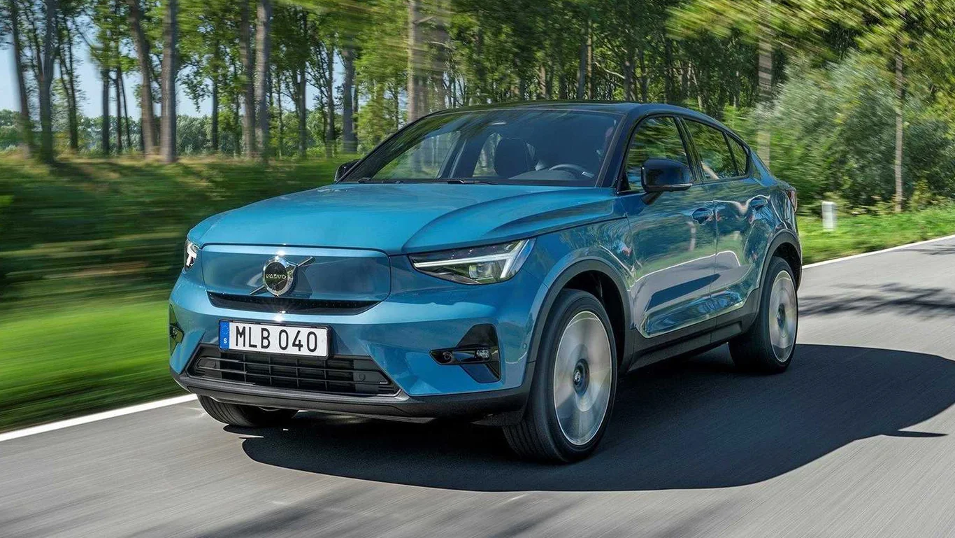 Volvo C40 Recharge (Elétrico)