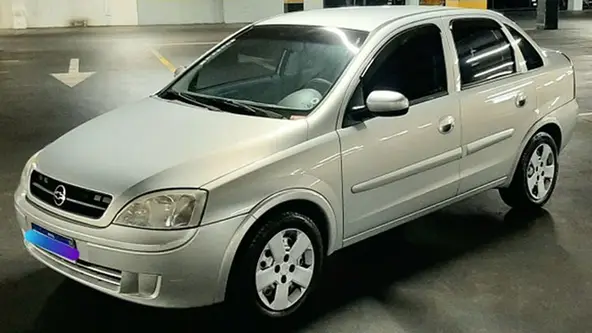 Chevrolet Corsa AutoClutch: o carro manual disfarçado de