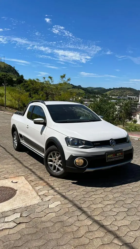Carro Volkswagen Saveiro 2015 Cross 1.6 16v MSI CE (Flex)