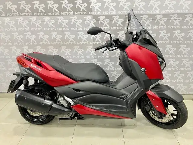 Moto Yamaha XMax 2021 250 (ABS)