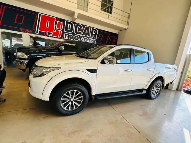 Carro Mitsubishi L200 Triton Sport 2020 SPORT HPE-S 2.4 CD DIES. AUT