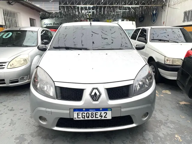 Carro Renault Sandero 2010 Privilège 1.6 8V Hi-Torque (flex)