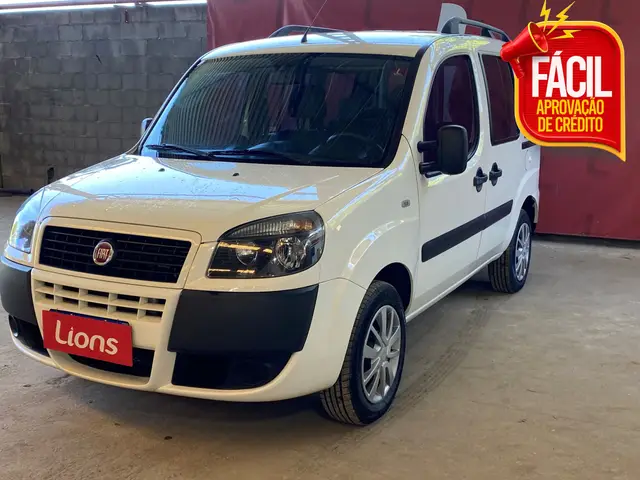 Carro Fiat Doblò 2021 Essence 1.8 16V (Flex)