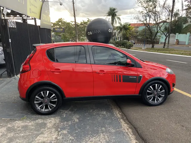 Carro Fiat Palio 2014 Sporting 1.6 16V (Flex)