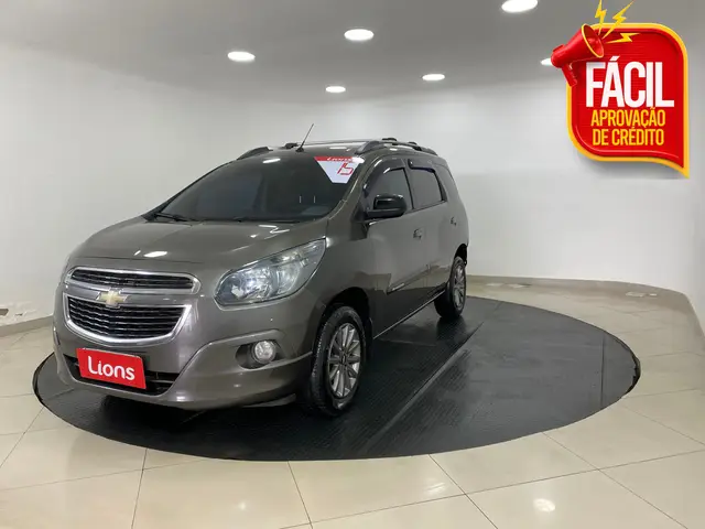 Carro Chevrolet Spin 2015 Advantage 5S 1.8 (Flex) (Aut)