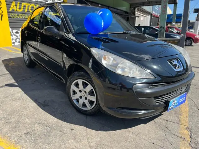 Carro Peugeot 207 2009 Hatch XR 1.4 8V (flex) 2p