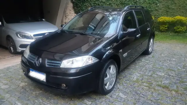 Carro Renault Megane Grand Tour 2009 Mégane Grand Tour Dynamique 2.0 16V (aut)